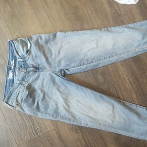 Levi's Capri jeans size 2